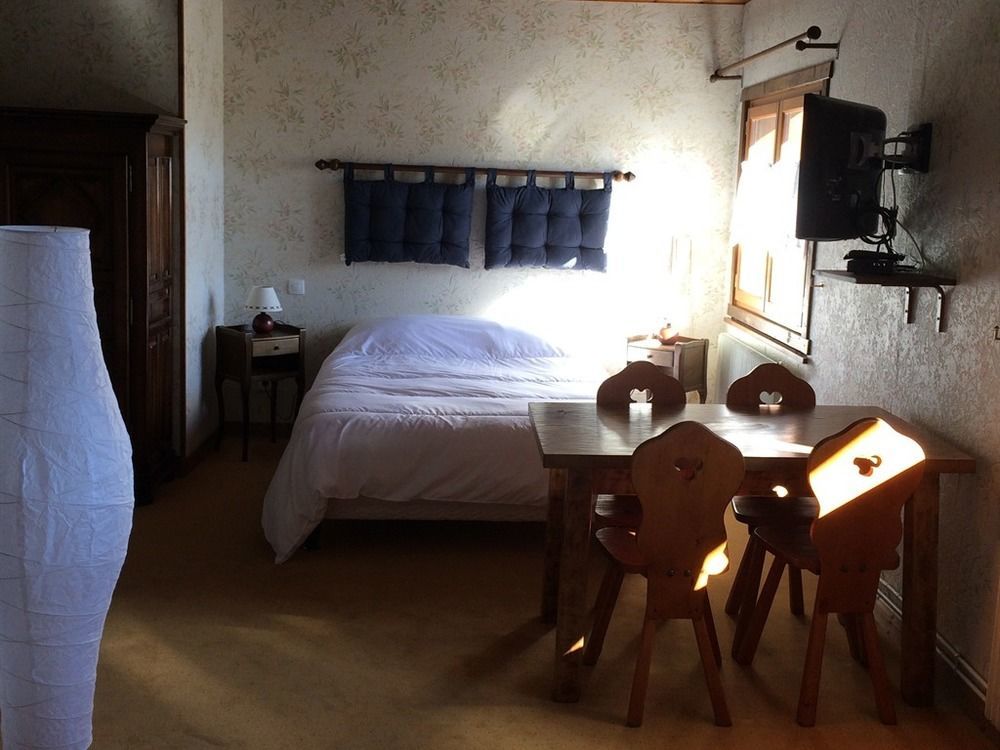 Le Taconet Hotel เลอพราซ์เดอลิส ภายนอก รูปภาพ