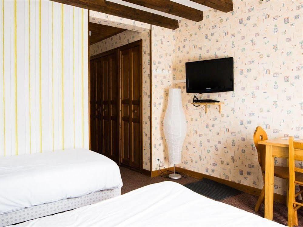 Le Taconet Hotel เลอพราซ์เดอลิส ภายนอก รูปภาพ